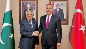 اسحاق ڈار کی ترکیہ کے وزیر خارجہ خاقان فیدان سے ملاقات